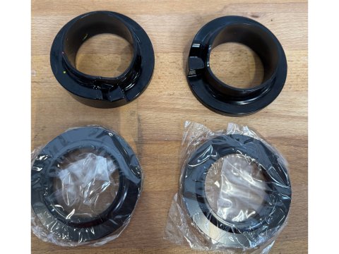 Kit adaptation ressorts origine sur amortisseurs OME Nitro+ Hilux Revo