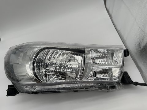 Optique avant droit réglage électrique halogène Toyota Hilux Revo 2016-2018