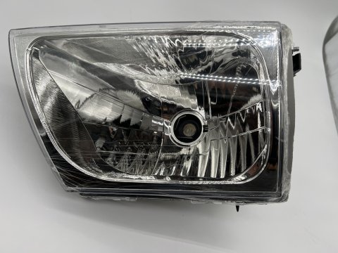 OPTIQUE AVD HILUX 2001-2004