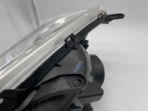 OPTIQUE AVD RAV4 2001-2002