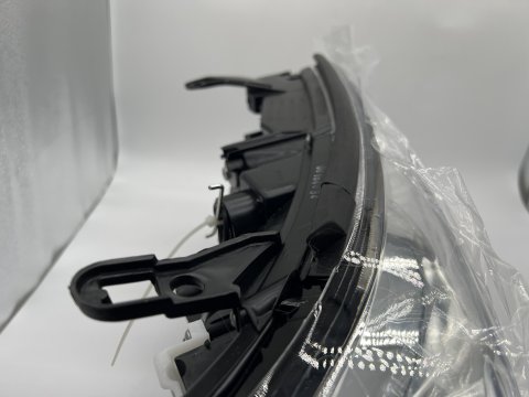 Optique avant droit réglage électrique Toyota VDJ200 2007-2012