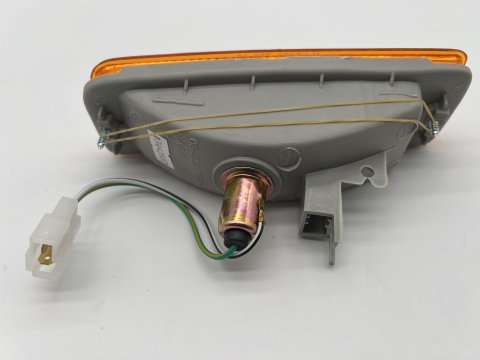 Clignotant avant droit Hilux 1988-1997 et 4Runner avant 07/1992