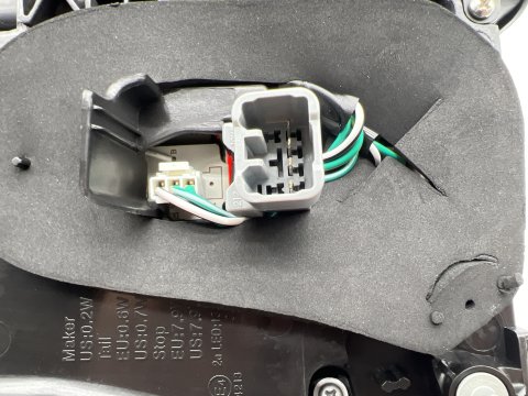 Feu arrière droit aile Led Toyota VDJ200 2008-2012