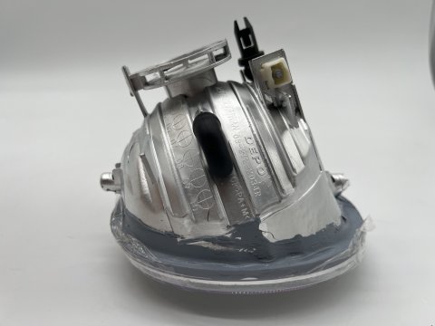 ANTIBROUILLARD AVD RAV4 2000-2004