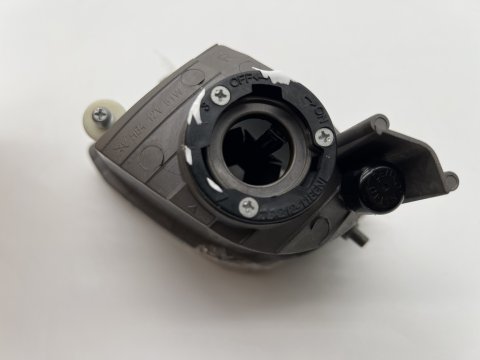 ANTIBROUILLARD AVD RAV4 2001-2002