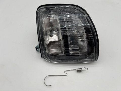 CLIGNOTANT VEILLEUSE AVG PAJERO 98-00