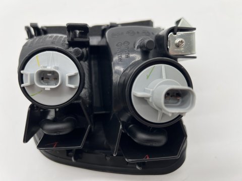 CLIGNOTANT VEILLEUSE AVD PAJERO 98-00