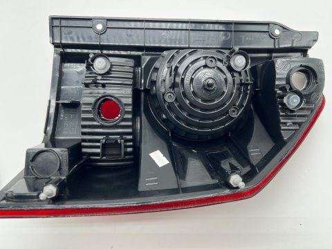 Feu aile arrière gauche Mitsubishi Pajero III - Version européenne