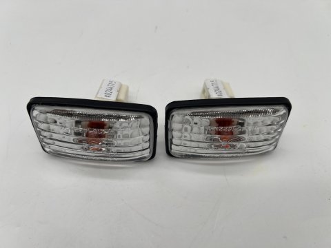 REPETITEURS LATERAUX CRISTAL PATROL GR Y60 XTRAIL (PAIRE)