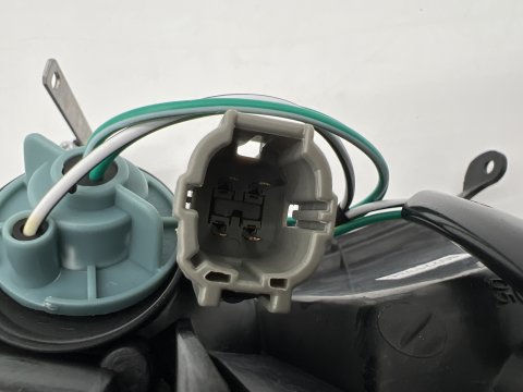 Clignotant veilleuse avant droit Nissan Patrol GR Y61 98-02
