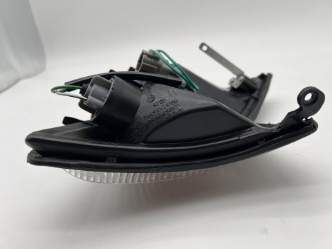 Clignotant veilleuse avant droit Nissan Patrol GR Y61 98-02