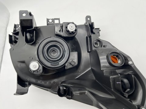 Optique avant gauche Ford Ranger II 2009-2012