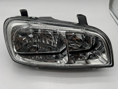 OPTIQUE AVD RAV4 1998-2000