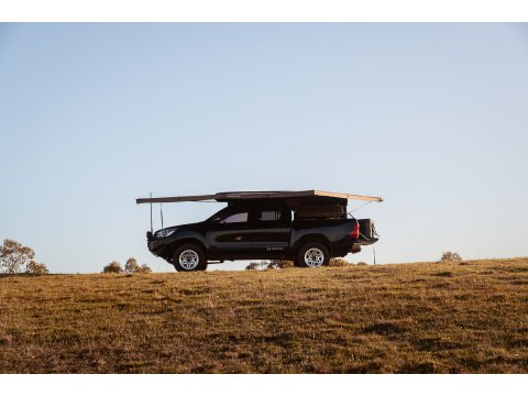 Auvent autoportant latéral Batwing 2.2m 180° Rhino Rack