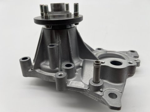 Pompe à eau Hilux Revo 2.4D4-D 2.8D4-D