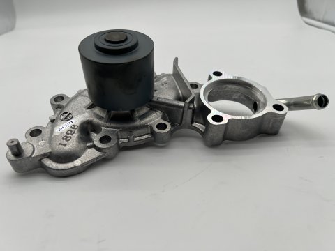 Pompe à eau 4 Runner V6 boite automatique