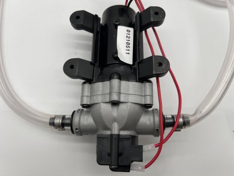 Malette avec pompe et douchette eau - 12V