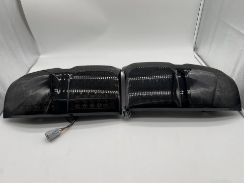 Paire de feux arrières à leds fumés Hilux Revo - cristal fumé avec leds