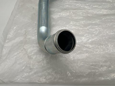 Durite métallique sur bloc moteur liquide refroidissement HDJ80 HDJ100