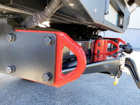 Attelage spécifique avec carré 50mm intégré Toyota Hilux Revo Hayman Reese