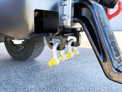 Attelage spécifique avec carré 50mm intégré Toyota Hilux Revo Hayman Reese