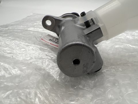 Maître cylindre / Emetteur d'embrayage HDJ100