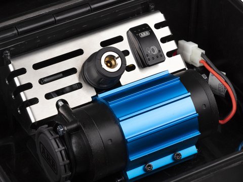 Mallette compresseur simple 12V Version 2 ARB avec tuyau 7m et raccords