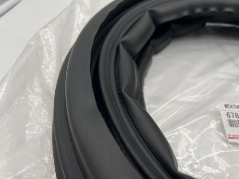 Joint de porte coffre hayon arrière KDJ120 - fixation pourtour de la porte