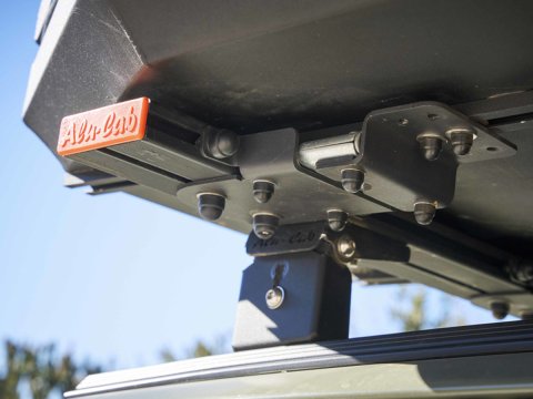Coffre de toit Alu-Cab Slimline 182L