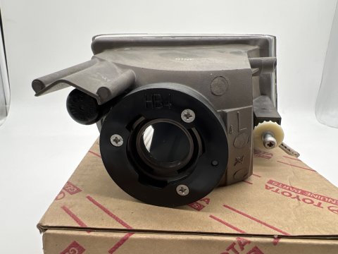Antibrouillard avant gauche Land Cruiser KDJ12