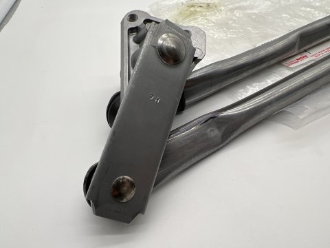 Tringlerie renvoi essuie glace HDJ100