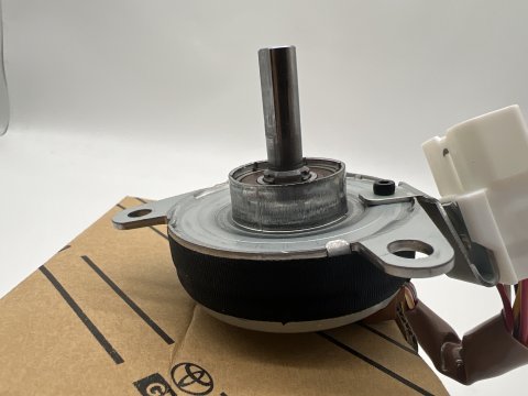 Moteur électrique réglage avance colonne de direction HDJ100 VXE