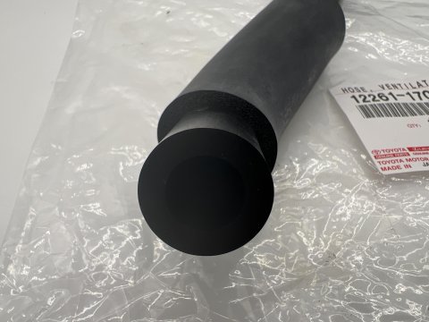 Durite de reniflard - mise à l'air cache culbuteur HDJ100