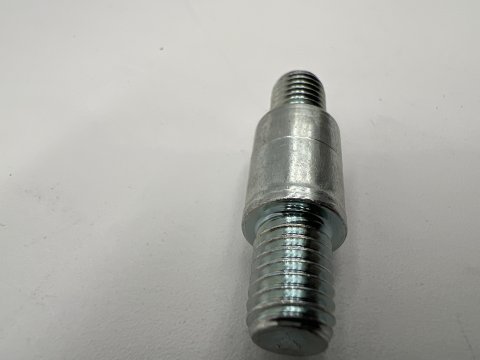Boulon entre culasse et collecteur admission HDJ80 HZJ7