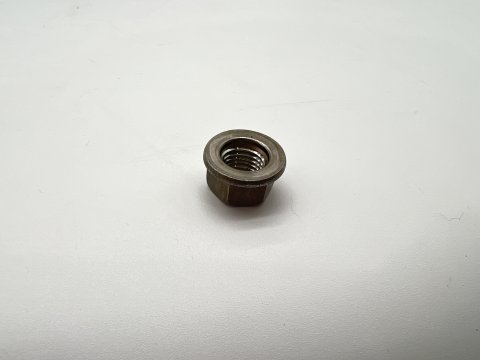 ECROU TURBO / COLLECTEUR ECH 1KZ