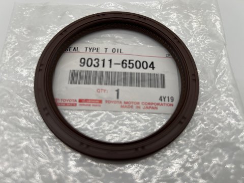 Joint spi pignon pompe à injection sur carter de distribution KDJ15 190cv