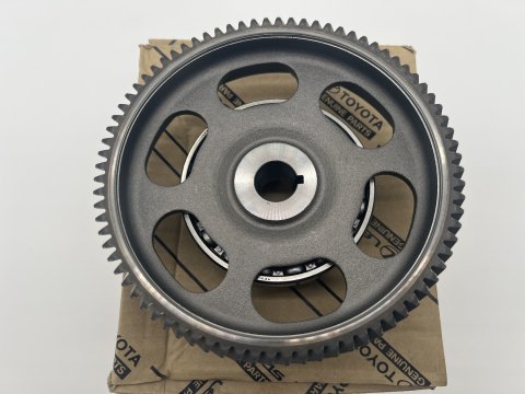 Pignon de pompe à injection dans carter de distribution KDJ12 166cv KDJ15 173cv 190cv