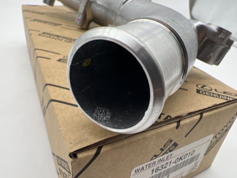 Pipe aluminium entrée eau thermostat KZJ7 KZJ9