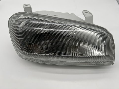 OPTIQUE AVD RAV4 <1998
