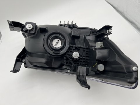 Optique avant gauche Hilux Vigo 2012-2015 - Réglage manuel ou électrique