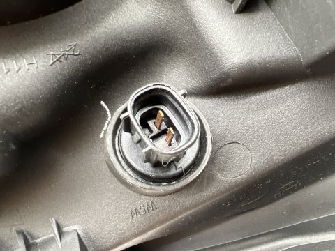 Optique de phare avant gauche Land Cruiser KDJ15 2008-2013