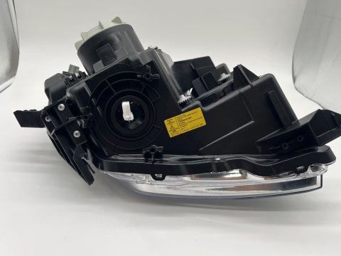 Optique avant gauche Xenon Mitsubishi Pajero IV 2007-2018