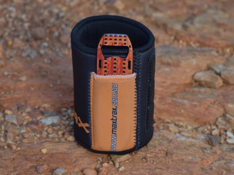 Porte canette isotherme MAXTRAX avec décapsuleur