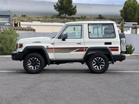 Toyota Land Cruiser 2025 GRJ71 V6 4.0L 228cv 40ème anniversaire
