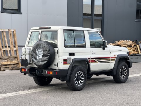 Toyota Land Cruiser 2025 GRJ71 V6 4.0L 228cv 40ème anniversaire