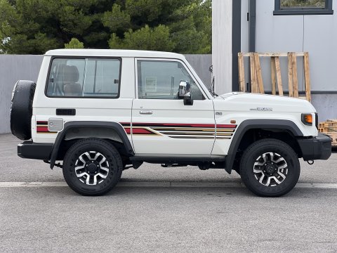 Toyota Land Cruiser 2025 GRJ71 V6 4.0L 228cv 40ème anniversaire