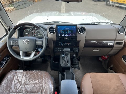 Toyota Land Cruiser 2025 GRJ71 V6 4.0L 228cv 40ème anniversaire