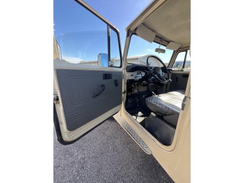 Toyota Land Cruiser FJ45 4.2L 135ch de 1983