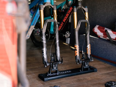 Rail de fixation vélo Rocky Mounts VanTrack 24