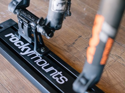 Rail de fixation vélo Rocky Mounts VanTrack 24